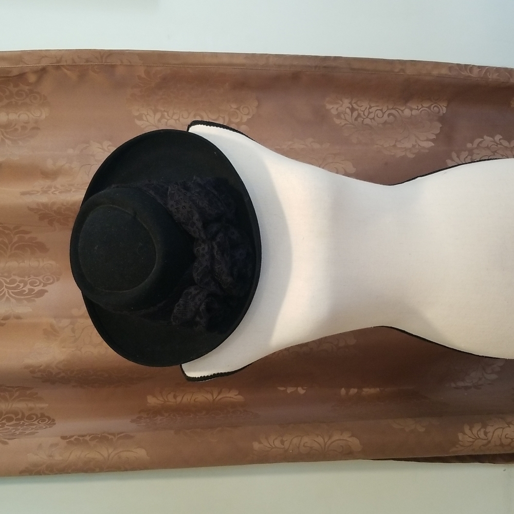Toucan Wool Hat